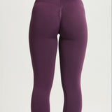 Legging Admyre Moonlight morado con compresión media y ajuste segunda piel, ideal para gym o pilates.