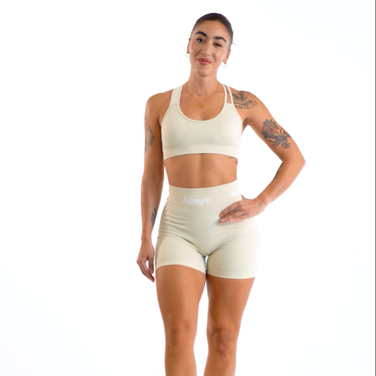 Sujetador deportivo Lush Bra Admyre Coral: estilo y funcionalidad en un solo diseño, ideal para mujeres activas que buscan comodidad durante el ejercicio