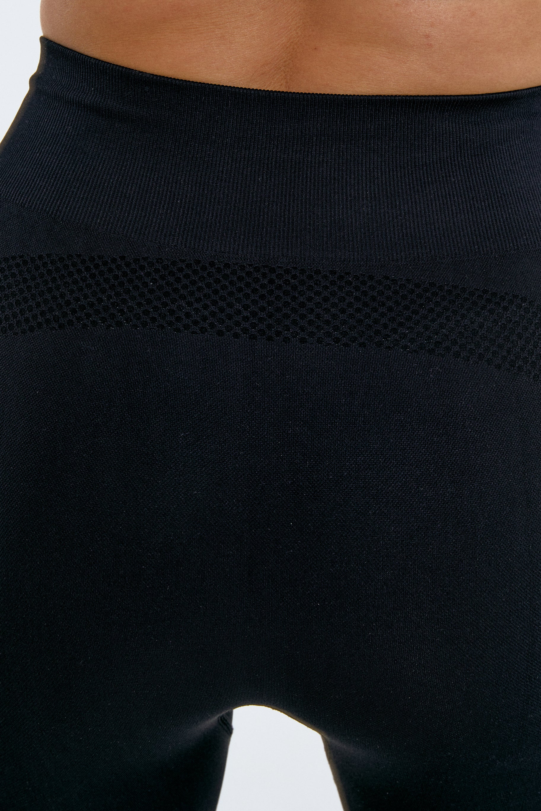 Leggings deportivos Admyre para mujeres, ideales para entrenar o yoga, combinando estilo y confort en ropa deportiva femenina