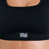 Top Aqua Admyre: un top moderno y elegante, perfecto para entrenar o salir a pasear. Ideal para cualquier deporte. 