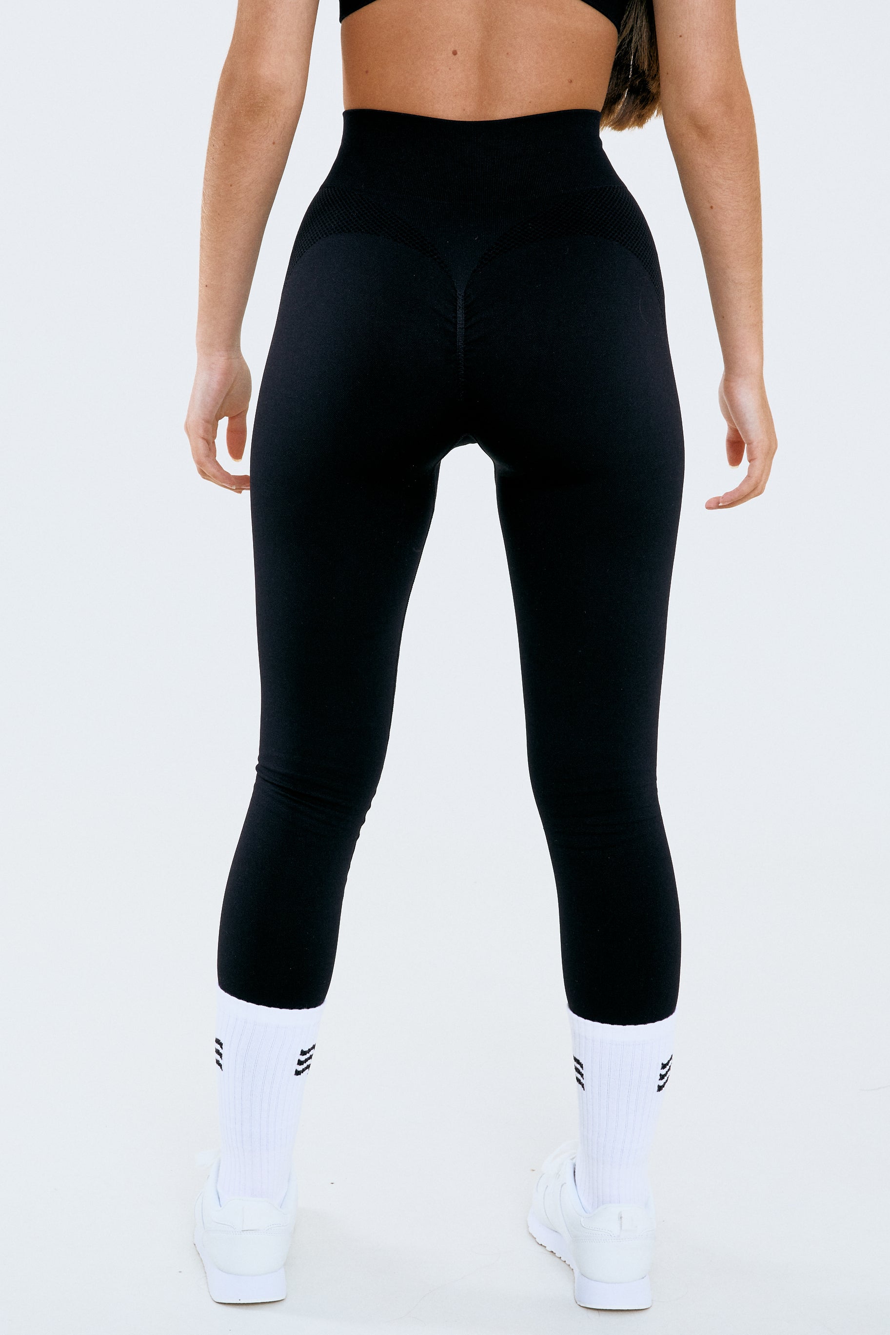 Leggings deportivos Admyre para mujeres, ideales para entrenar o yoga, combinando estilo y confort en ropa deportiva femenina